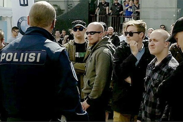демонстрация неонацисты полиция Финляндия