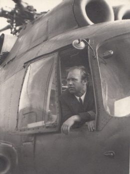 Командир экипажа вертолета Ми-8 Валентин Матюшкин