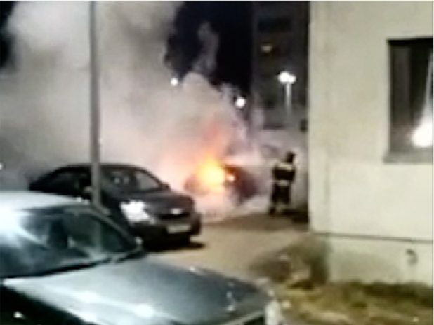 пожар авто на Горняков 2б