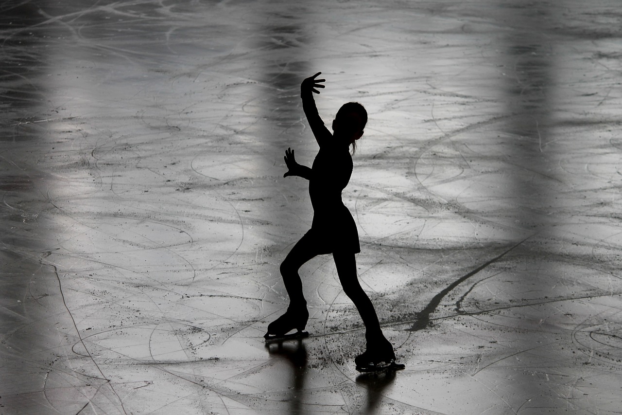 figure-skating-3198861_1280