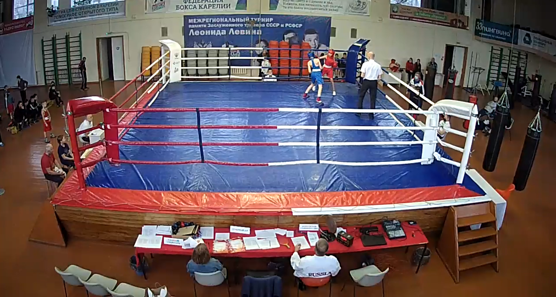 Спорт костомукше. Дом бокс. Бокс Петрозаводск. Дом бокса в Петрозаводске презентация. Здания бокса Выборг.