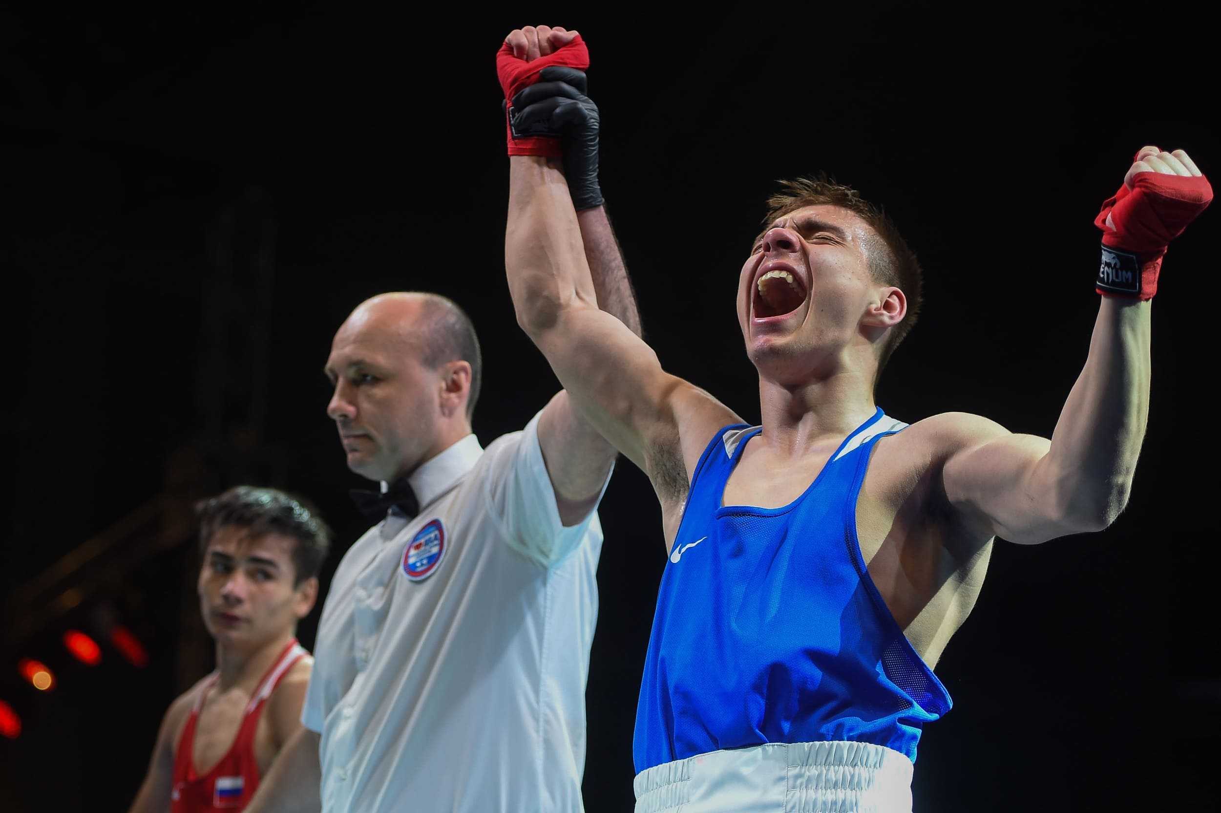 Роман Богданов - чемпион России по боксу